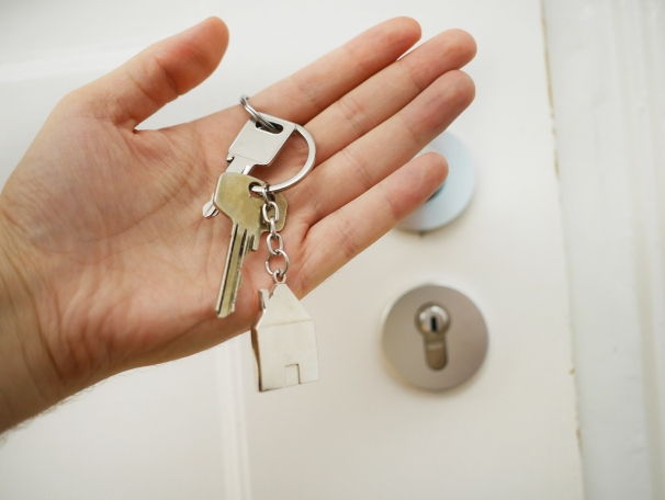 https://RobinRussell.StopRentingStartOwning.com